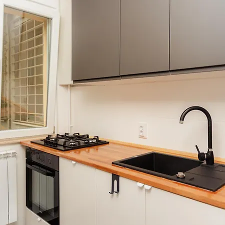 Cozy Ultracentral Universitate Square Apartamento